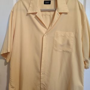 Haggar men's casual dress shirt. Large, cool yellow
